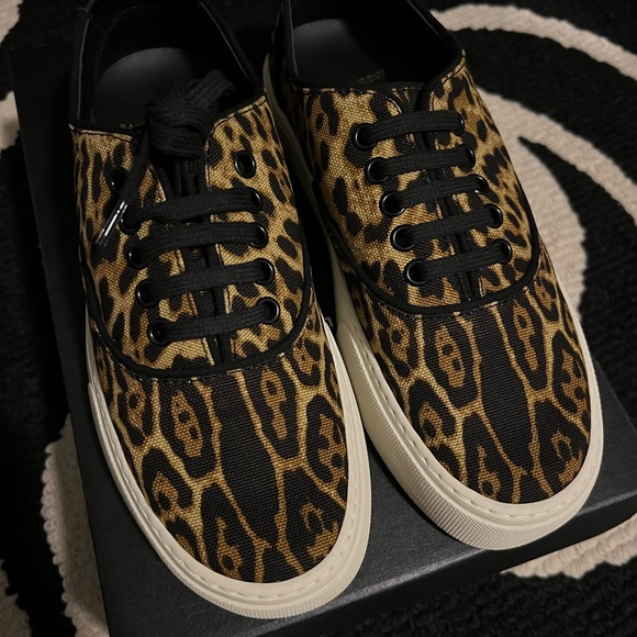 Saint Laurent YSL Venice Low Top Sneakers in Leopard Print - Picture 2 of 3